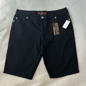 Dots Sizzle Black Denim Shorts Size 7 Button Zipper Pockets